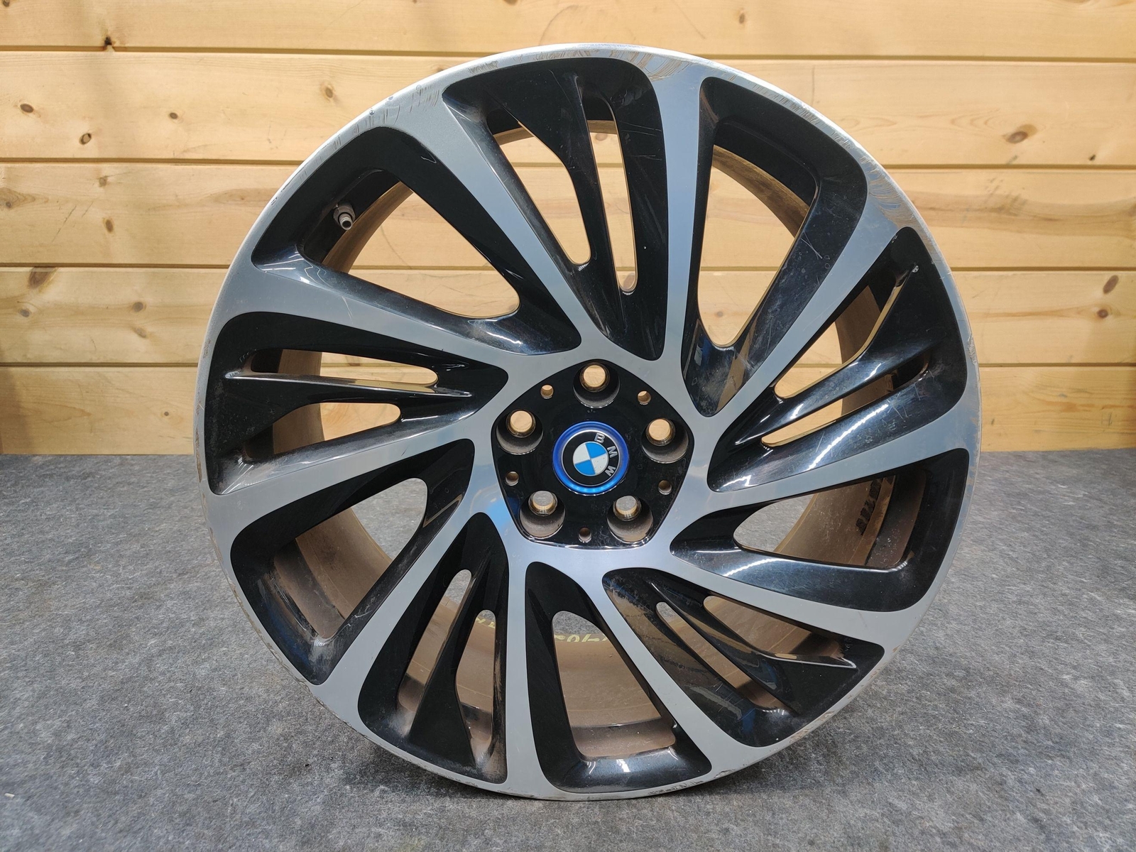 Rear Right 20x8.5 Inch ET50 Wheel Rim Turbine 625 S2HPA OEM BMW i8 2014-19 *NOTE