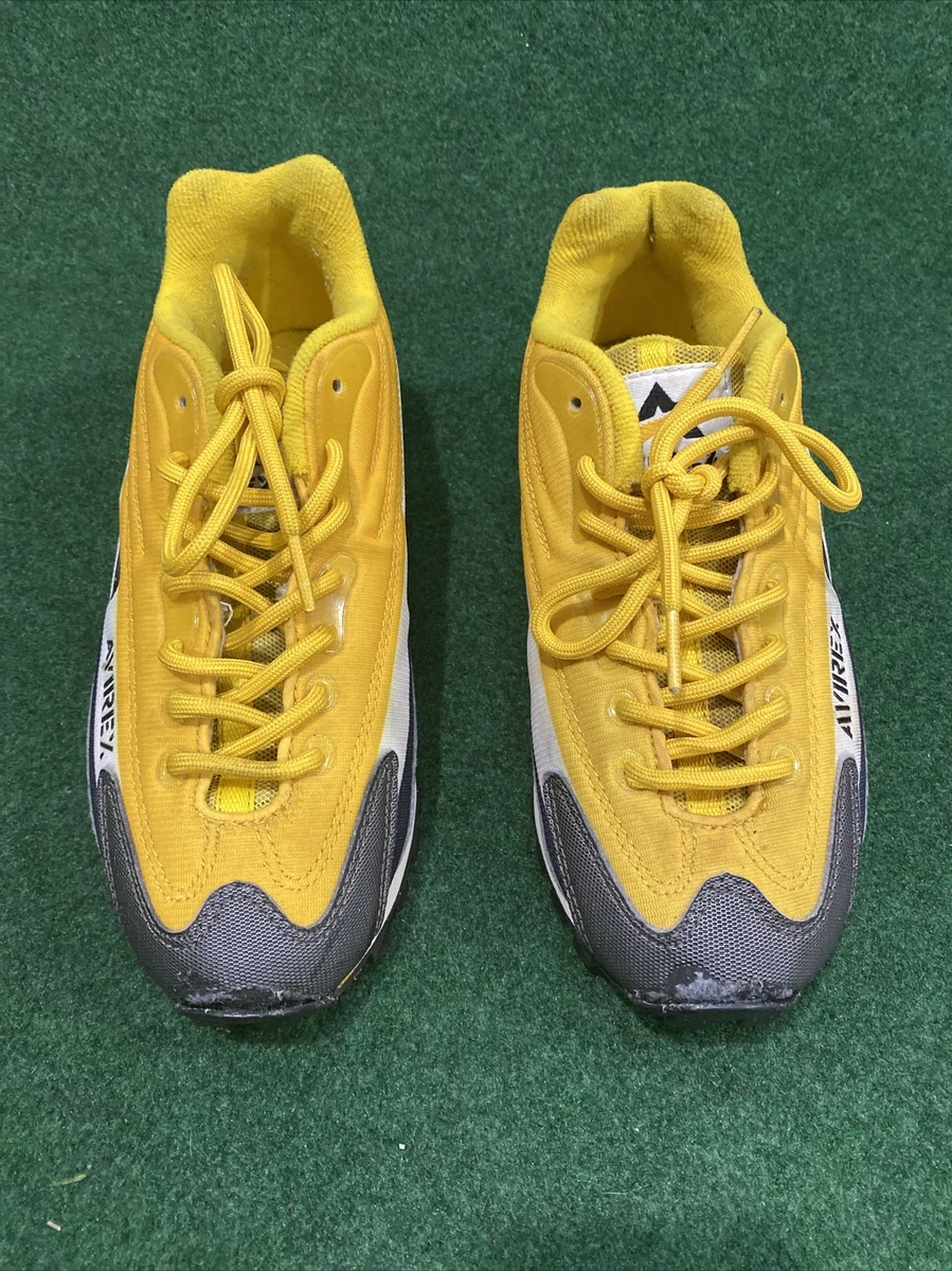 M and clearance s yellow shoes