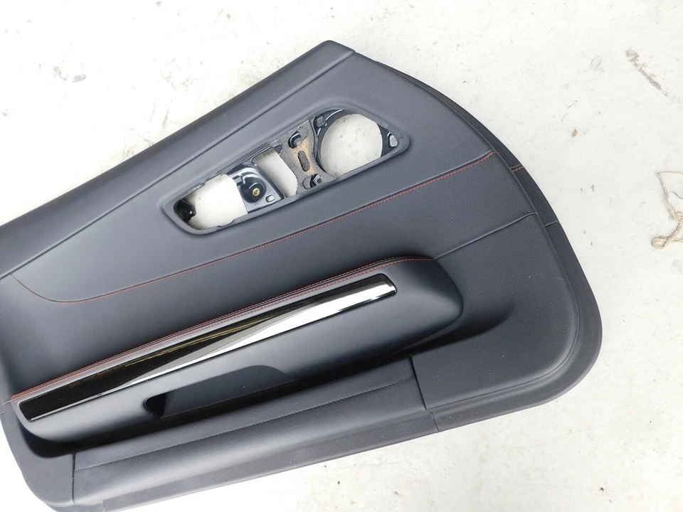 Tapicería interior panel puerta Mercedes Benz AMG GT S cupé C190 2016 LHS RHD J123 Foto 3 de 4