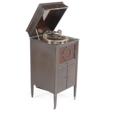 1918 Cheney Talking Machine Co. Mahogany Victrola # 78937 With