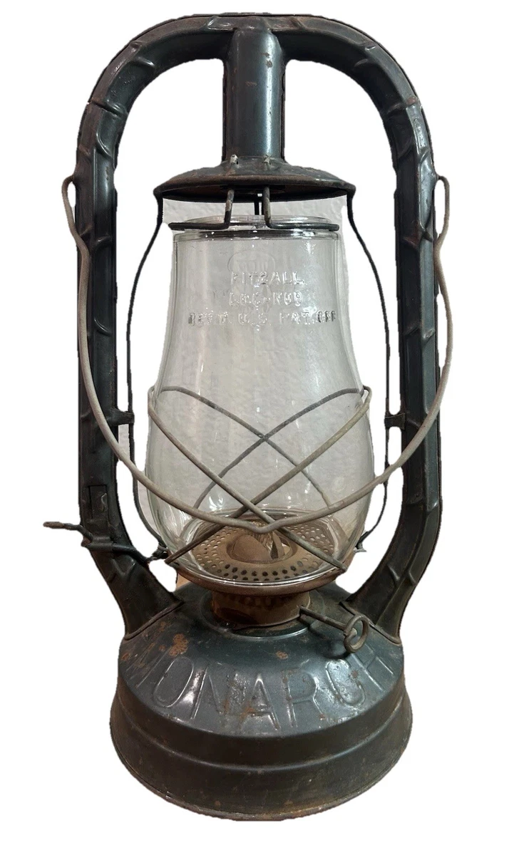Dietz Monarch Lantern In Collectible Railroad Lanterns & Lamps for