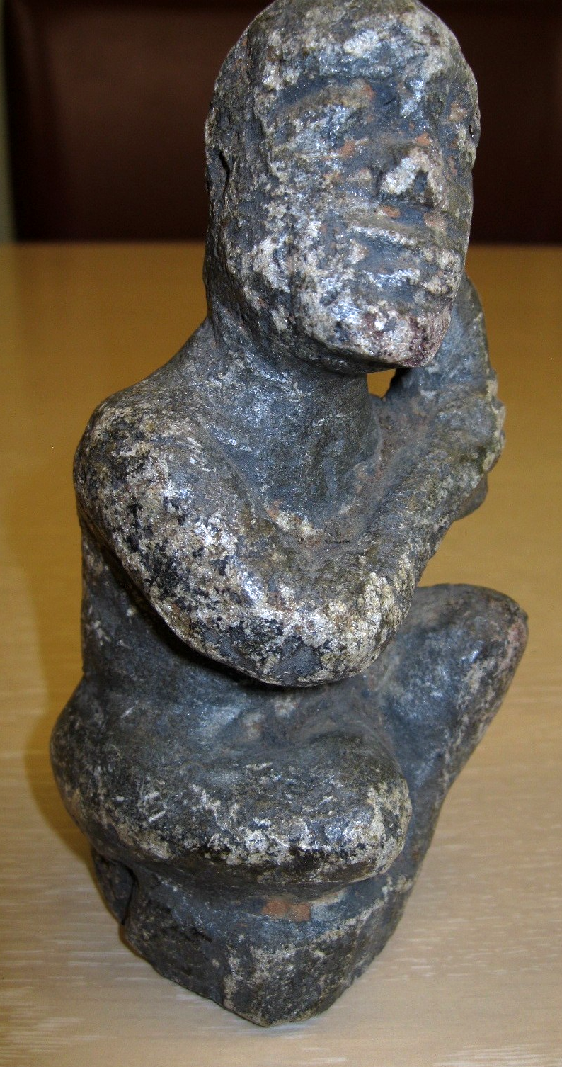 Sapi or Nomoli West African Carved Volcanic Stone Figurine Statuette 6. ...