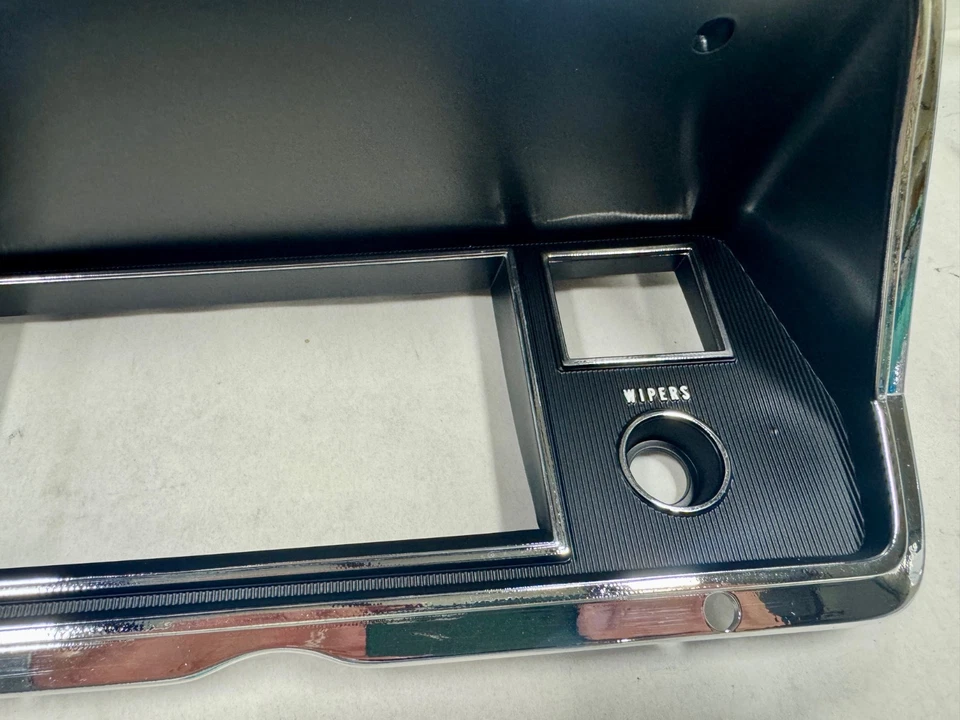 1967 1968 1969 67 68 A Body Plymouth Valiant dash gauge bezel like NOS 2771193 - Image 3 of 4