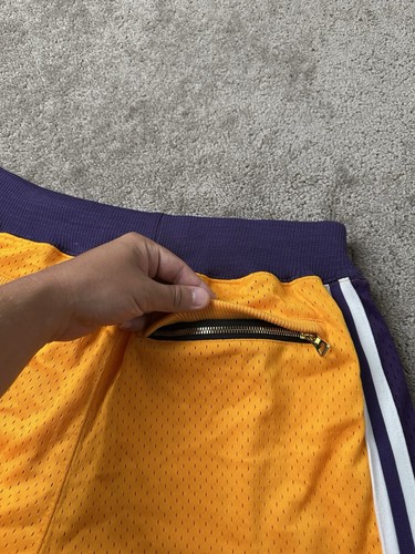 Men's Los Angeles Lakers Mitchell & Ness Gold Authentic NBA x Just Don, Size L - Picture 5 of 11