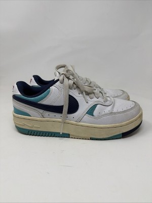 Nike Women's Gamma Force sneakers Size 7