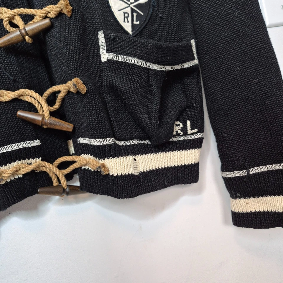 Cárdigan suéter Polo Ralph Lauren Distressed Letterman talla mediana parches universitarios Foto 4 de 4