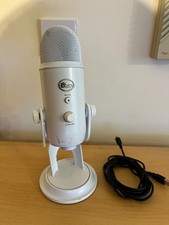 Blue Yeti, Professional Multi-Pattern Microphone, Whiteout Edition, USB