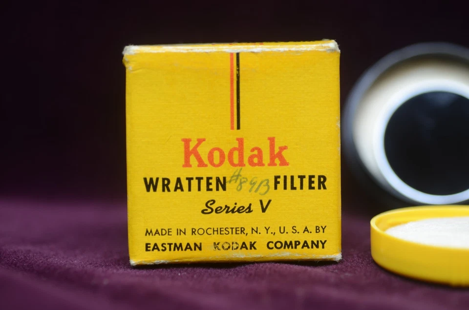 Kodak Series V 87 and 89b infrared filters - Image 2 of 4