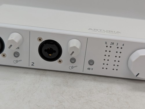 Arturia MiniFuse 4 compact USB audio MIDI interface recording production white - Picture 6 of 16