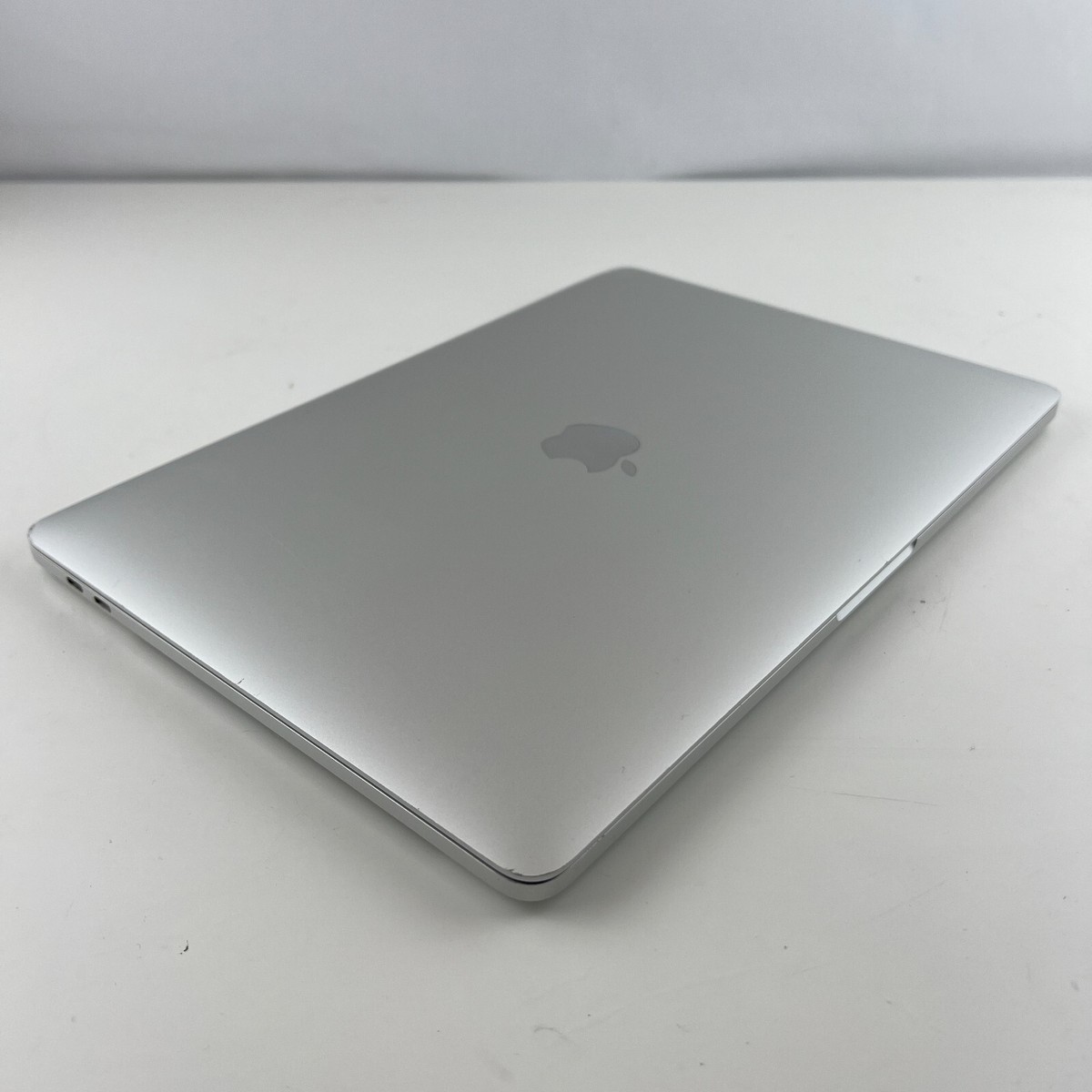 MacBook本体 MacBookPro2020 13.3/2.3GHz/32GB/512GB/i7 Apple MacBook Pro 13.3