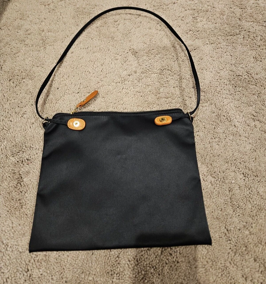 Bandolera delgada de nailon azul marino pequeña de BRIC'S (bolsa a presión con inserción de mano) 8x9 Foto 2 de 4