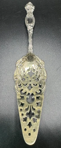 Frontenac by International Sterling Silver Jelly Cake Server 8 1/8"