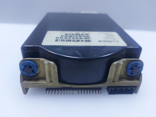 Conner Peripherals CP-3104 104 MB 3.5" IDE HH Hard Drive PARTS - Picture 3 of 12