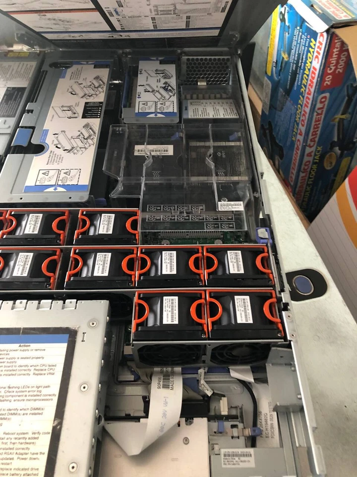 Server IBM xSeries 346 MT-M 8840 - 25Y KDAFFX3 - Immagine 2 di 4