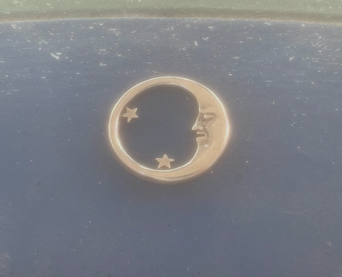 UNIVERSE JEWELRY 1 MAN in THE MOON PEWTER PIN ALL NEW.