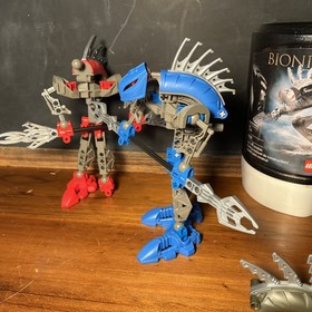 LEGO BIONICLE lot RAHKSHI TURAHK 8592 parts 