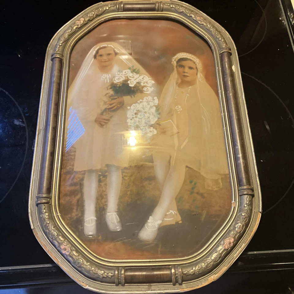 Антикварная выпуклая стеклянная рамка для картин для причастия 2 девочек - Изображение 2 из 4