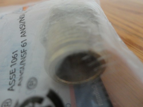 SharkBite Push Fit 1/4" x 1/2" MNPT Brass Male Adapter PEX CPVC PE-RT Copper - Picture 4 of 5