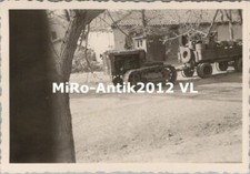 Photo, petite chenille tire la remorque, VL (80067)