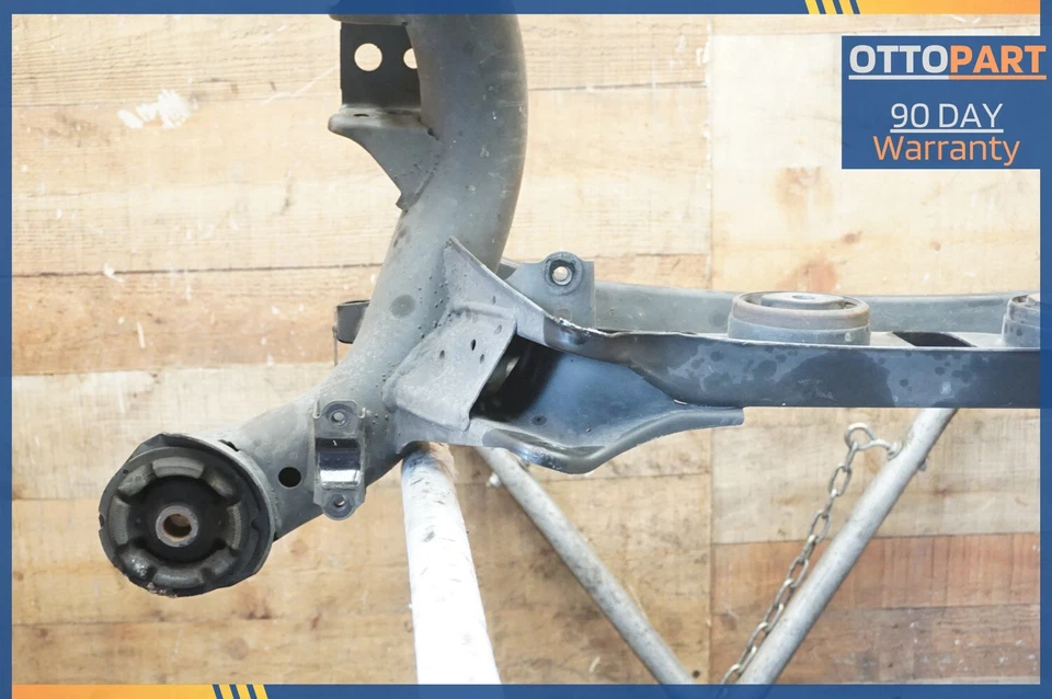 Lexus SC430 2002-2010 suspensión trasera marco K travesaño OEM 477-58869 Foto 2 de 4