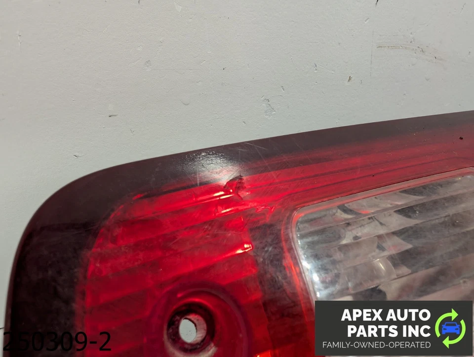 OEM 2013-2018 Dodge Ram 2500 6,4 L centro montaje alto lámpara de freno tercera luz de freno Foto 4 de 4