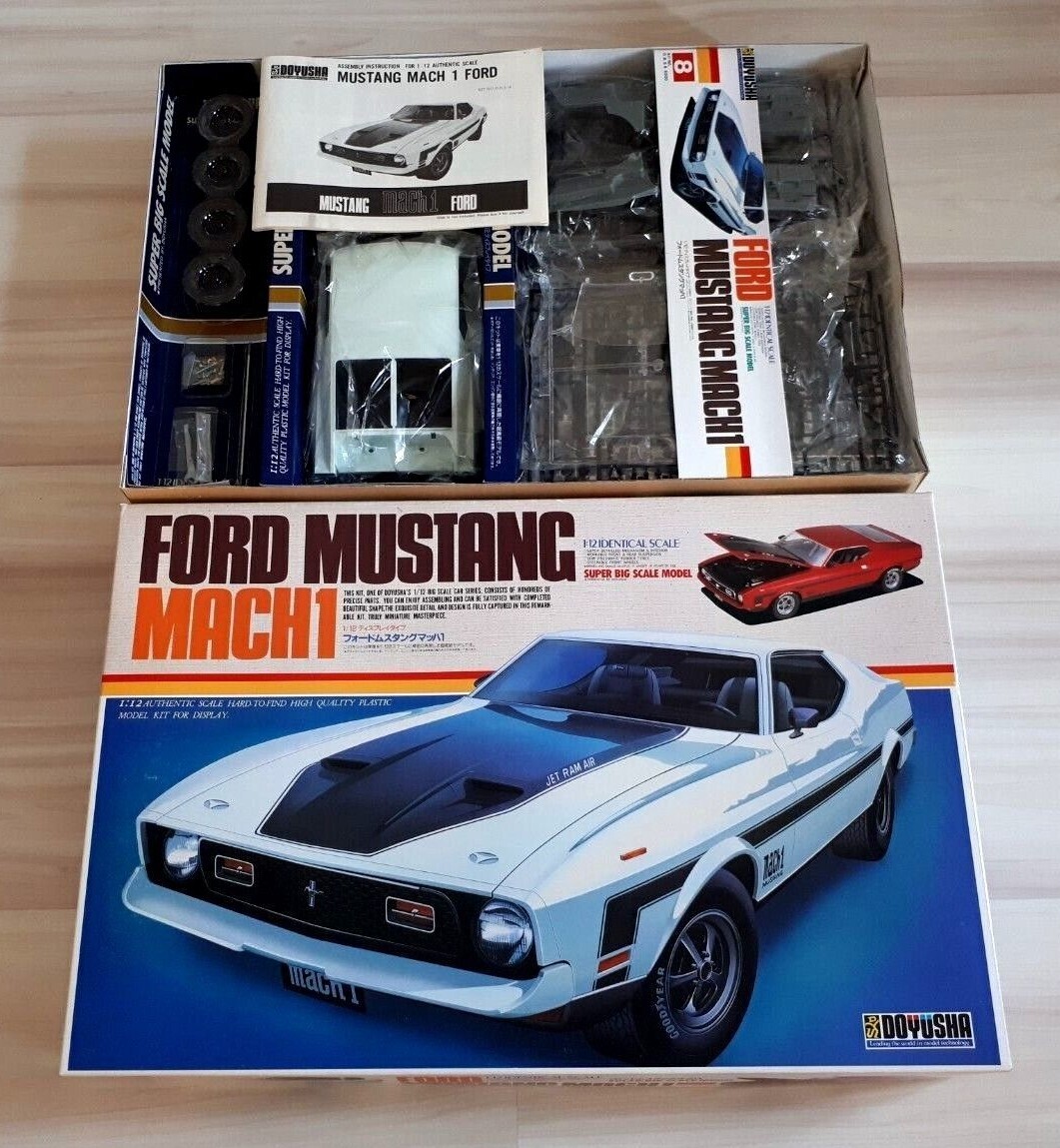 Ford Mustang and Shelby Model kits. Revell, AMT, polar Lights.