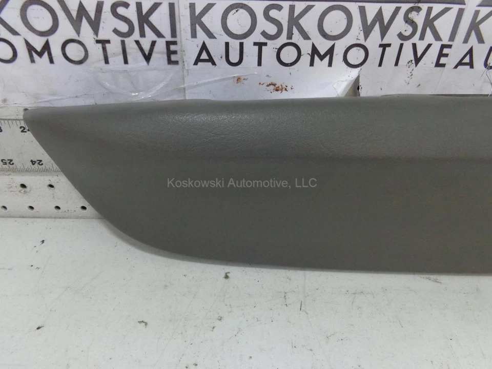 Reposabrazos GMC Envoy reposabrazos puerta trasera derecha interior lado pasajero 02 15094788  Foto 2 de 4