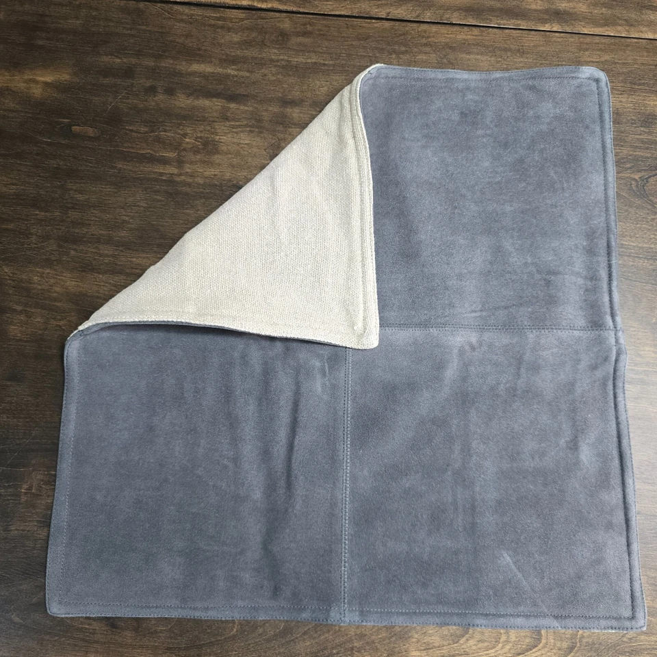 FUNDA DE ALMOHADA DE GAMUZA CON PIEZAS DE GRANERO DE CERÁMICA 20" X 20" ~ GRIS CARBÓN Foto 2 de 4