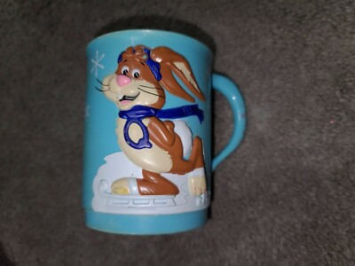 Vintage Nestle Quik Nesquik Plastic Mug Ice Skating Bunny Rabbit Winter Snow