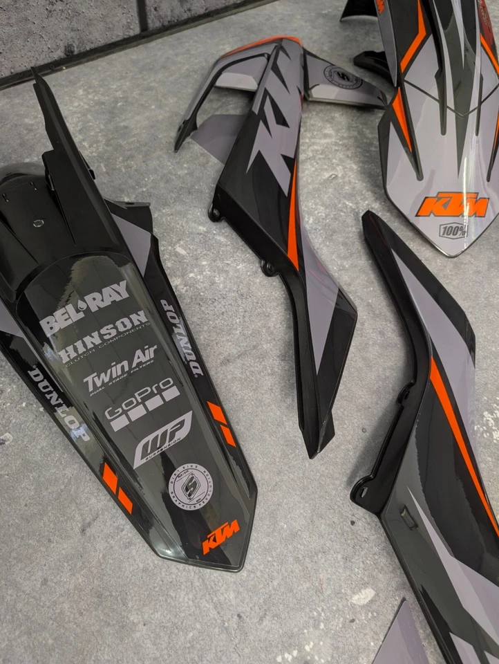 Plastics + Graphics KTM 2016 2017 2018 XC XC-F SX SX-F applied - Imagem 2 de 4