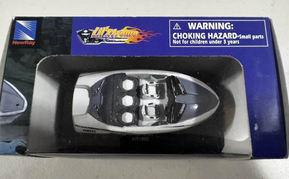 1/64 New Ray Yamaha XR1800 Lil'Xtreme Series Boat & Trailer New in Box Rare! - Image 2 of 4