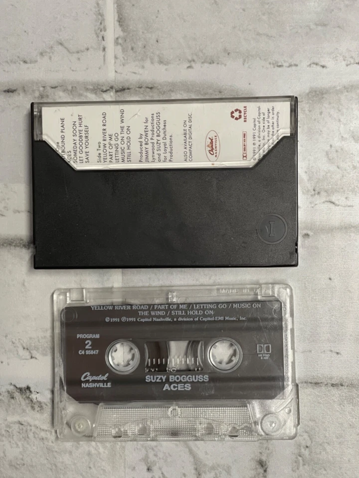 Suzy Bogguss Voices in the Wind Cassette Tape 1991 Vintage Vtg VG Condition - Image 3 of 3
