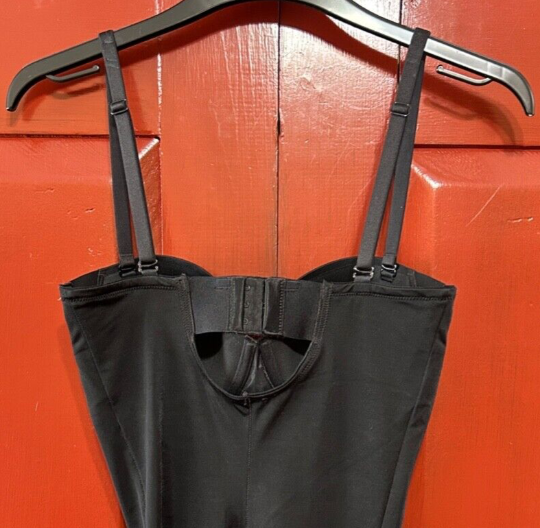 NEW SPANX ASSETS size XL Black Compression Leggings Capris Shapewear