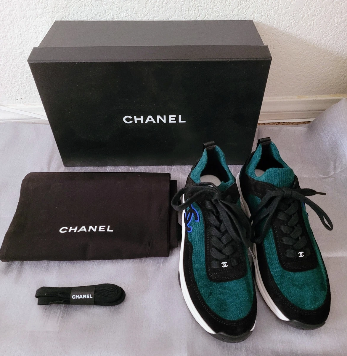 AUTH CHANEL SNEAKERS LACE UP FABRIC SUEDE CALFSKIN NEW BLACK & DARK GREEN  SZ 7.5