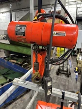 CM F 1/2 TON ELECTRIC CHAIN HOIST
