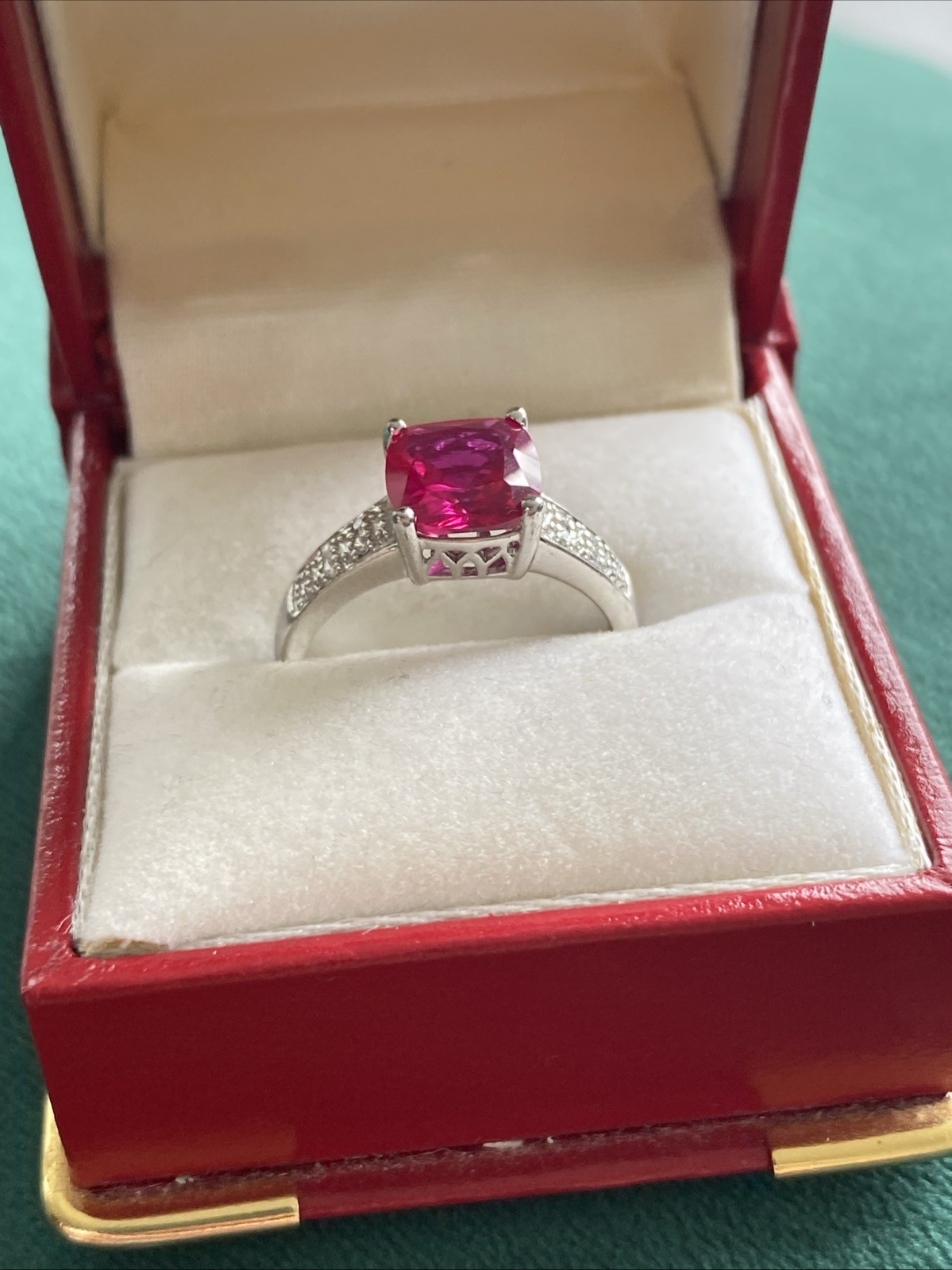 very beautiful silver ring with ruby ​​925. - image 1