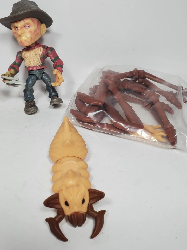 Lote de 3 Freddy Pennywise Giant Spider b13 Paquete Coleccionista de Terror Sujetos Leales Foto 3 de 3