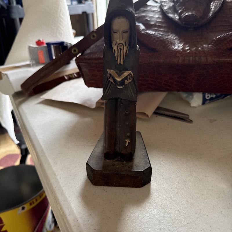 Vtg Wooden Praying Monk Priest Statue Made in Mexico 8” Tall Hand Carved