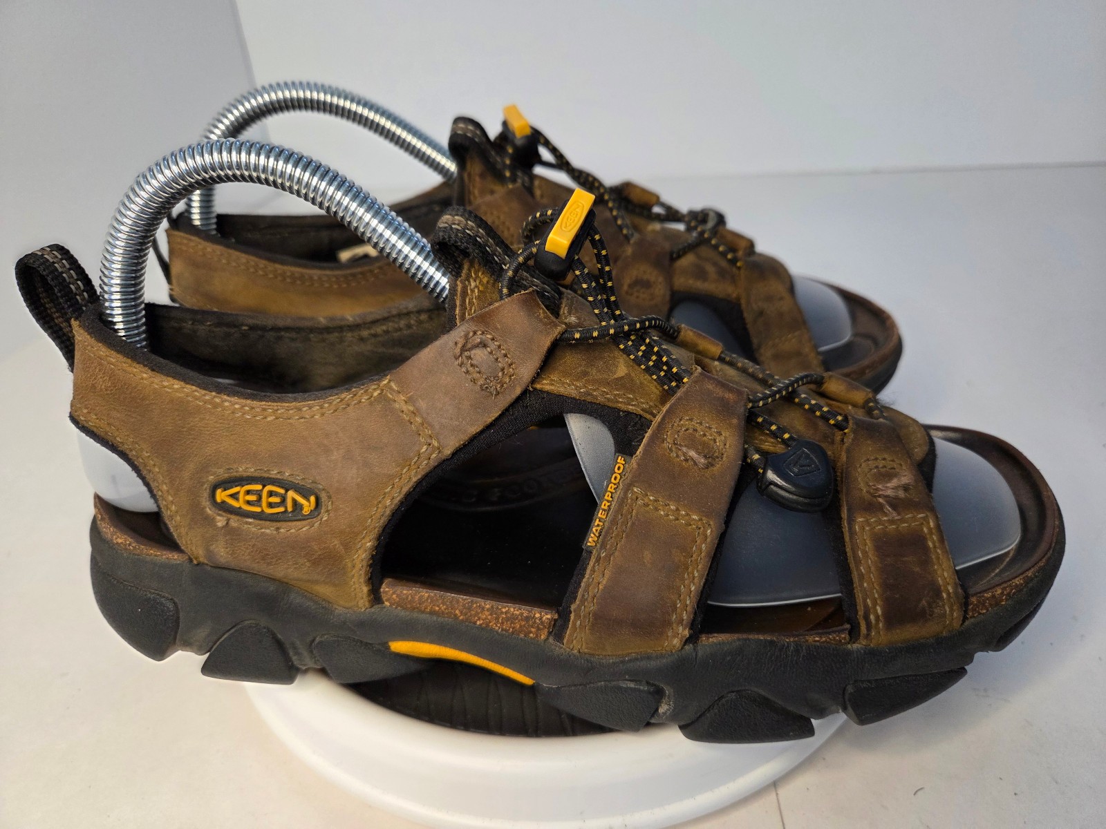 Scarpe sandali da trekking Keen Sarasota in pelle marrone taglia EU 39 5