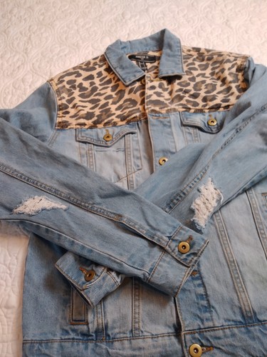 Forever 21 Men Denim and Animal Print Jeans Jacket Size Small Distressed - Picture 4 of 10