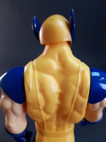Marvel Comics 2013 Titan Heroes - 11.5" Wolverine Action Figure - Picture 4 of 7
