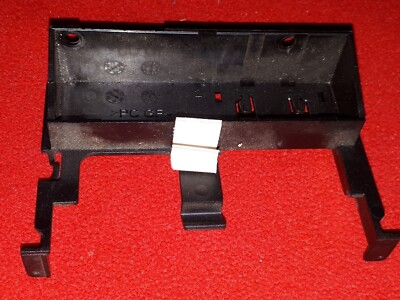 Halter 3240000002 für Karte 213805501 Geldspielautomat Merkur ADP1006