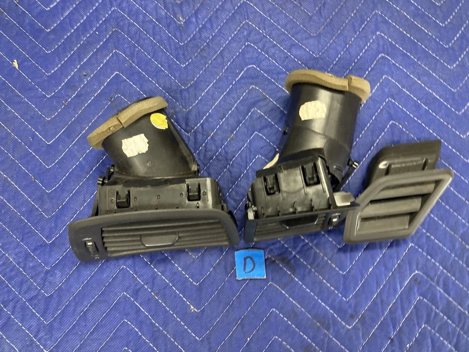 2004-2007 Volvo S60R S60 V70R Dash Vents HVAC AC Heat Air Vent OEM #2873M - Image 4 of 4