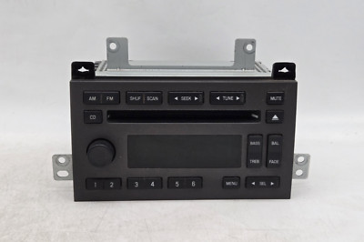 2005 Lincoln Town Car Audio Equipment Radio AM FM CD Play 638-01826 OEM