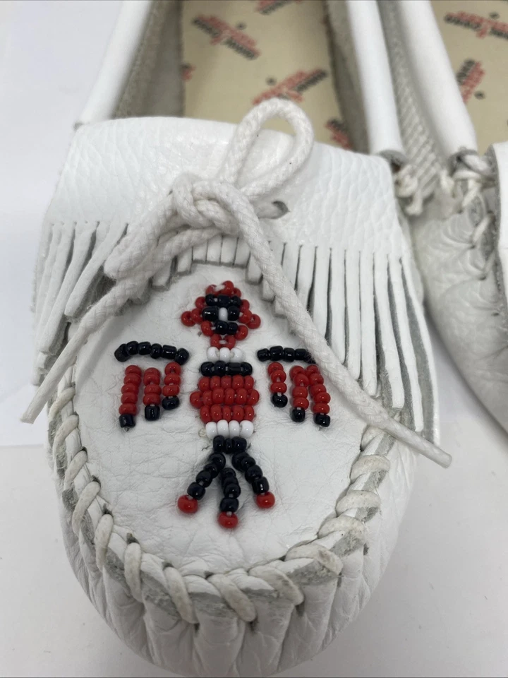 Minnetonka Moccasins 6.5 Beaded Thunderbird White Leather Loafers Slip On Shoes - Image 3 of 4
