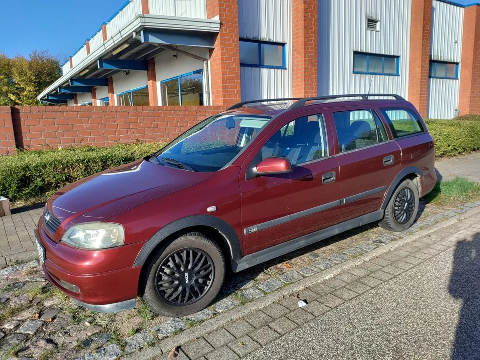 Opel Astra Caravan 1.8 Automatik - Bild 2 von 4