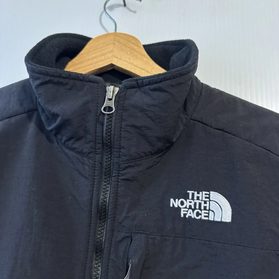 Chaqueta para mujer The North Face Denali polar negra cremallera completa talla pequeña Foto 3 de 4
