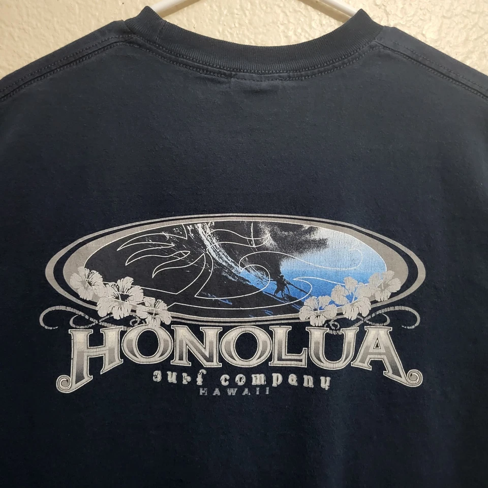 CAMISETA ENFERMA Y2K HONOLUA SURF WEAR - AZUL OSCURO Talla GRAN ESTAMPADO DE GOLPE DELANTERO Y TRASERO Foto 4 de 4