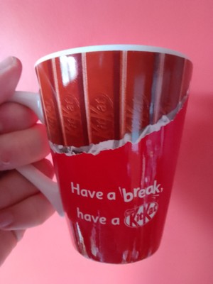 Kit Kat Fun Neuheit gemustert rot Keramik Retro Vintage Tasse Stil 