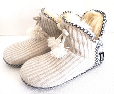 MUK LUKS Tan  Black Cozy Faux Fur Lined Slippers Size Medium 7-8 Mukluks NEW